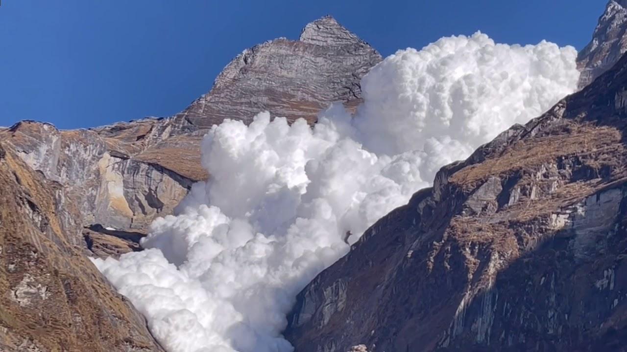 A Viral Video of an Avalanche in Nepal Understanding the Phenomenon